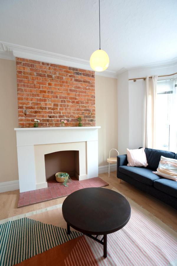 Beautiful Family Home In The Heart Of Swansea Extérieur photo